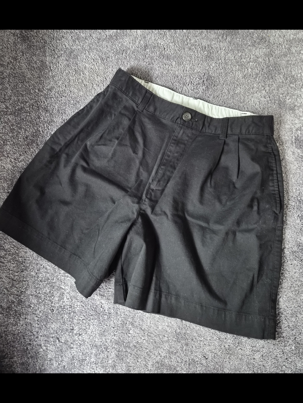 Old Navy High-Waisted OGC Chino Shorts -- 6-inch inseam